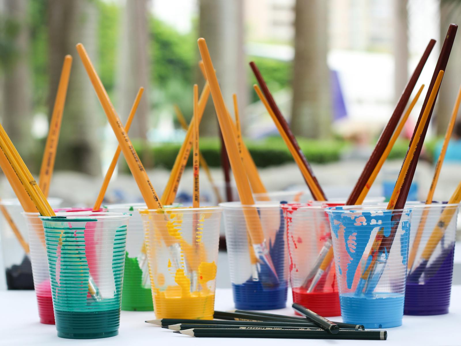 Why Selecting Green Art Supplies is a Health Priority for Creators